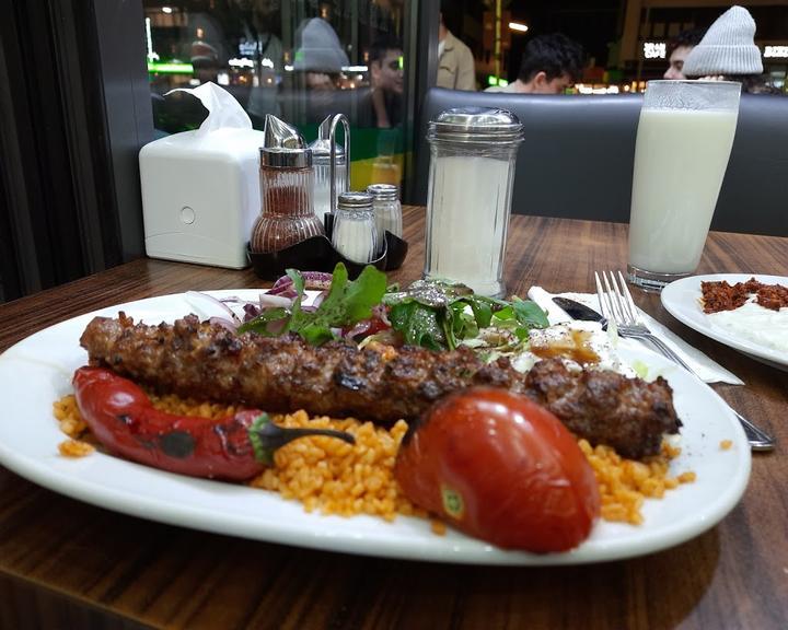 Öz Urfa Kebabhaus & Pizzeria